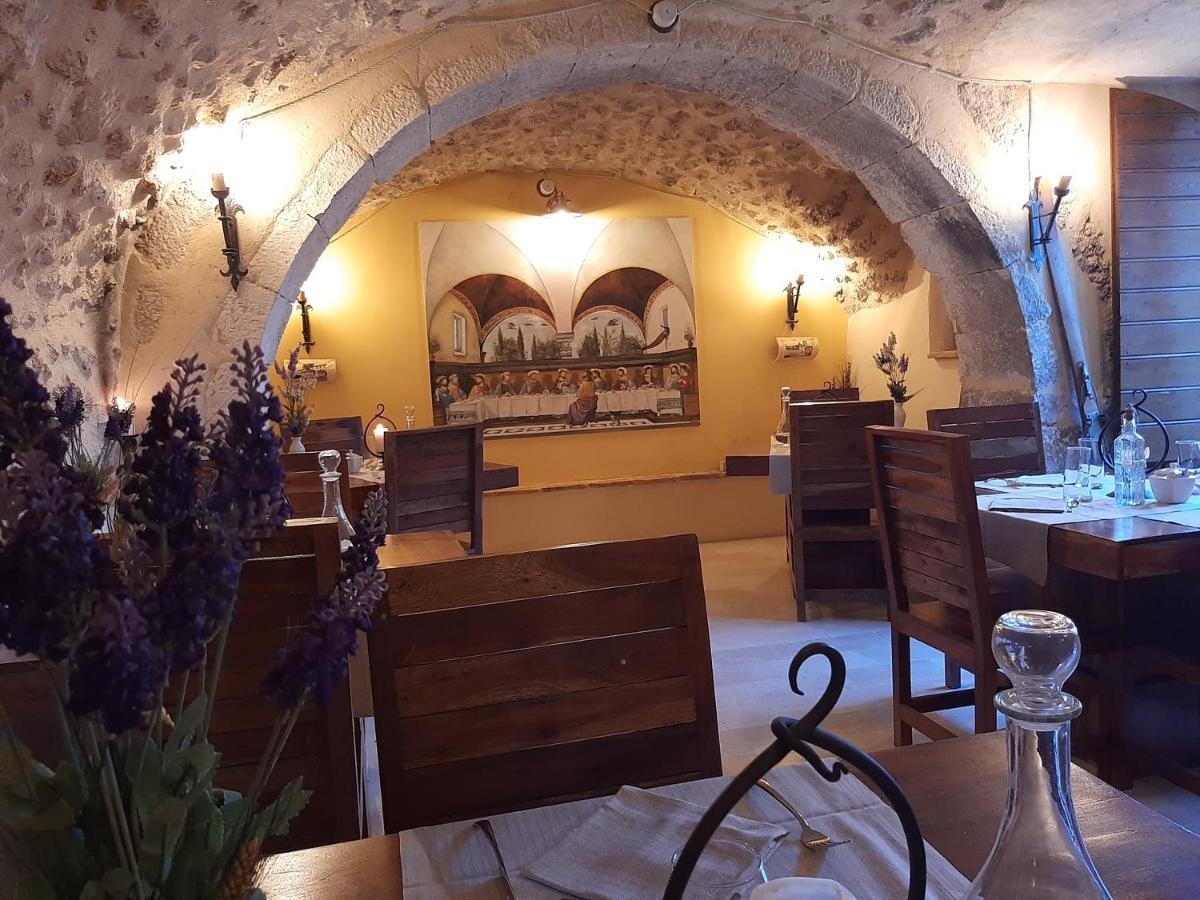 B&B Palazzo La Loggia Barisciano Buitenkant foto