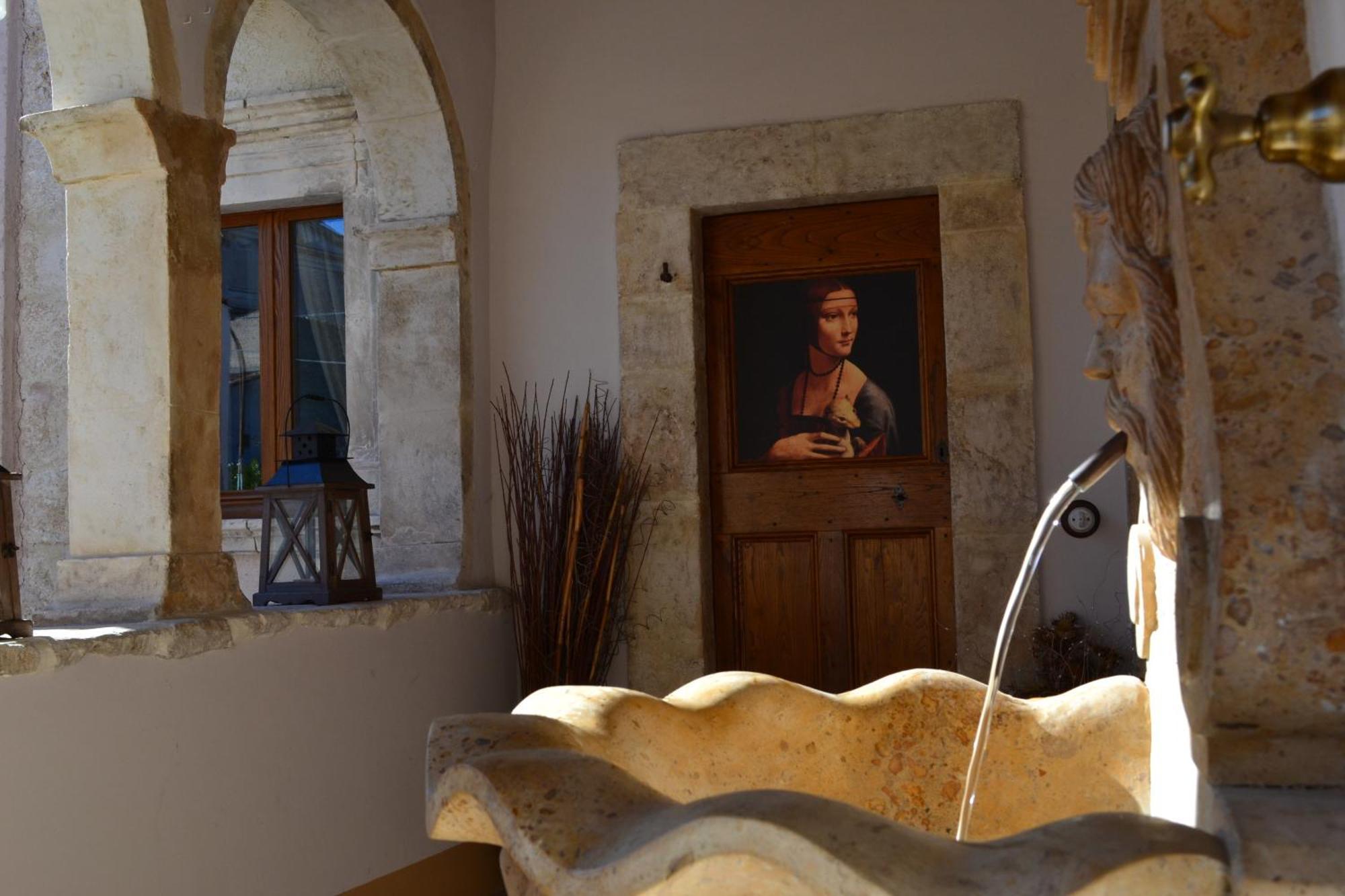 B&B Palazzo La Loggia Barisciano Buitenkant foto